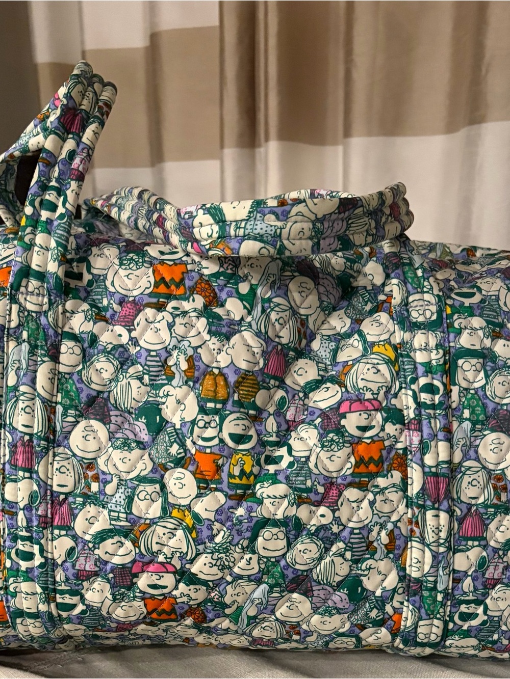 361, NWT Limited Edition Vera Bradley The Peanuts Large Original Duffle Bag. - Picture 2 of 9